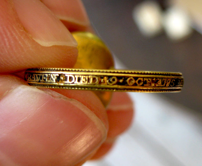 Thos Raven's ring 1789, side, Winslow
