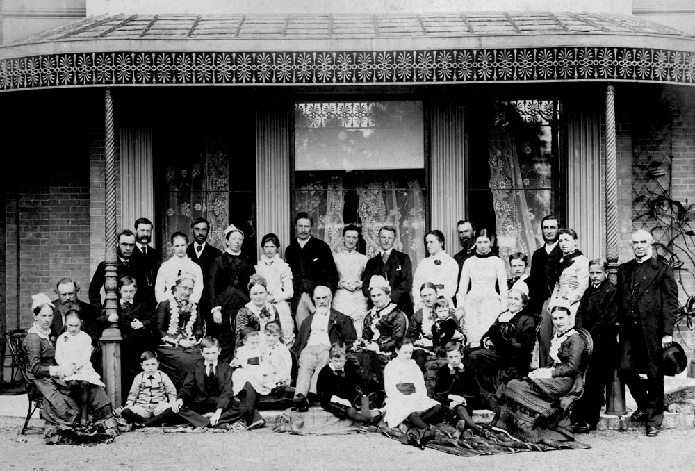 Cozens-Hardy-Golden-Wedding-group-1880-by-Coe